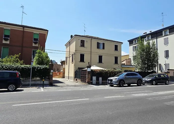 Guest Nonantola Μόντενα